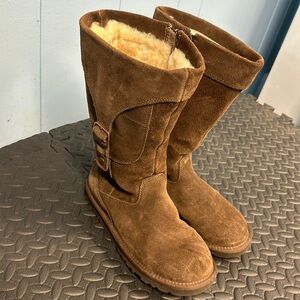 UGG boots W ZIPPER WARM #SHERLING extra calf room.